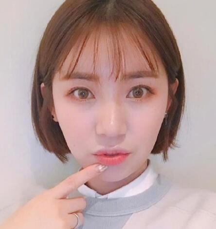 适合长脸的短发发型女