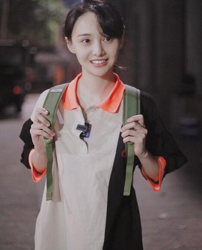 郑爽下班图同款衣服什么品牌