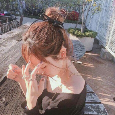 捡个校花做老婆