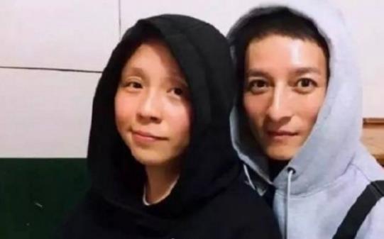 李维嘉和龙丹妮是什么关系