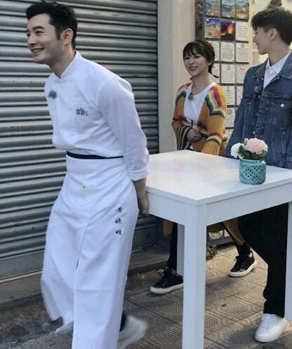 中餐厅杨紫针织衫品牌介绍