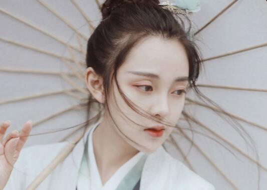 汉服的头发扎法