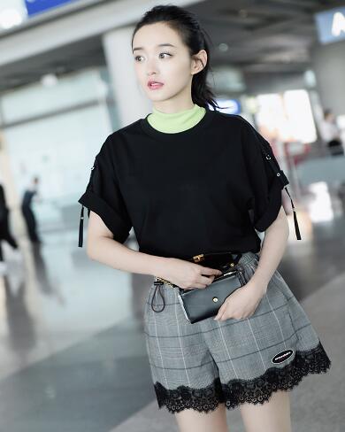 何泓姗同款私服单品介绍
