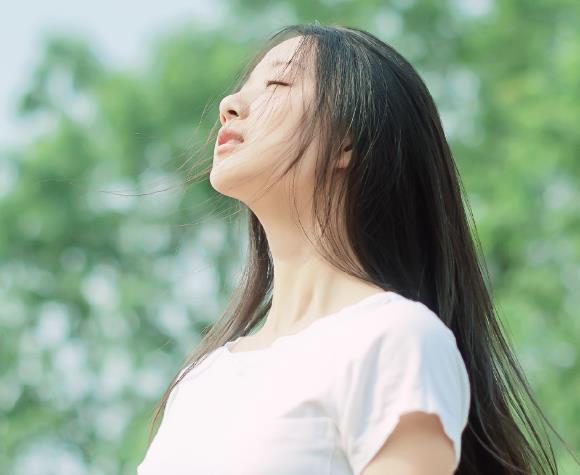 杏花村的女人