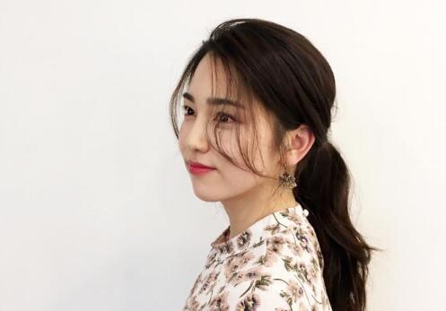 头发碎发多怎么扎头发