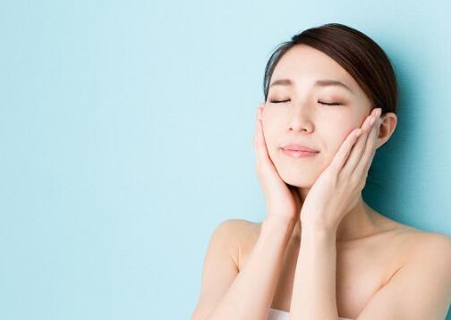 先涂妆前乳还是防晒霜
