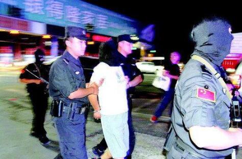 怀恨班主任杀死师母