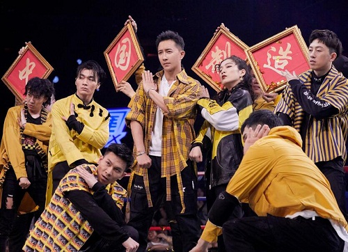 这就是街舞2韩庚为什么淘汰重阳和穆童