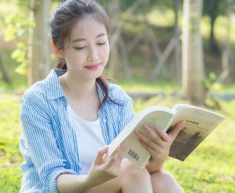 女生热聊后的冷淡期心理