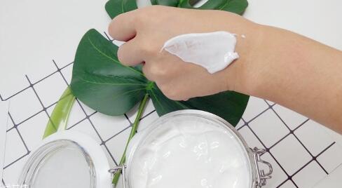 佰草集大白泥面膜功效