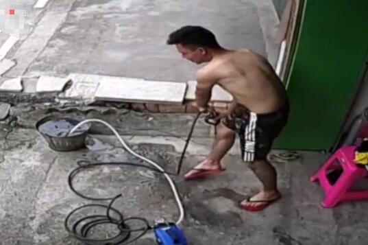 触电教科书般自救