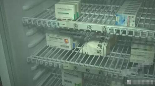 男婴打疫苗后身亡