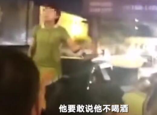 酒驾女子车顶大喊