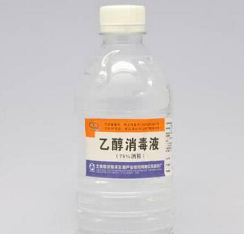 有酒精的护肤品能用吗