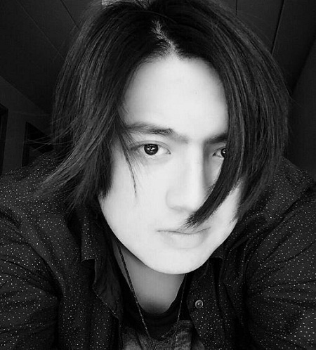 声入人心2何亮辰什么来历