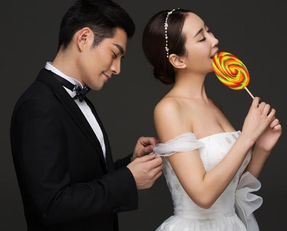 严屹宽和杜若溪怎么认识的