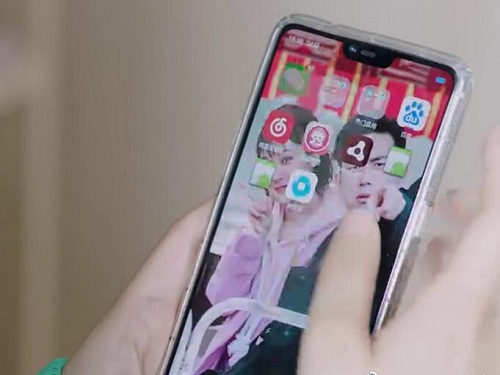 亲爱的热爱的佟年用的什么手机