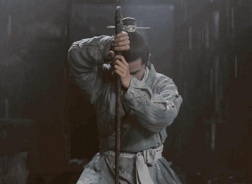 苍云古齿剑为什么选吕归尘