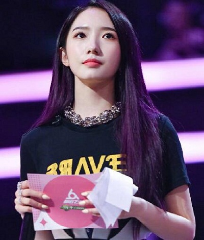 孟美岐金属麻花项链