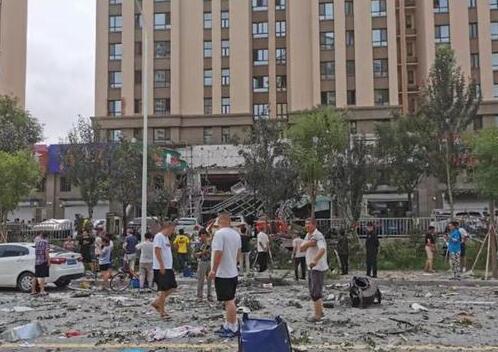 秦皇岛一商铺爆炸