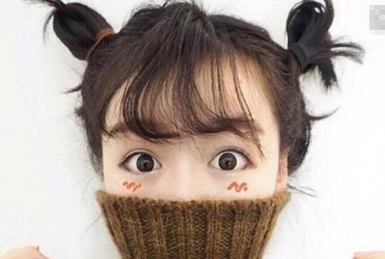 牛角辫怎么扎
