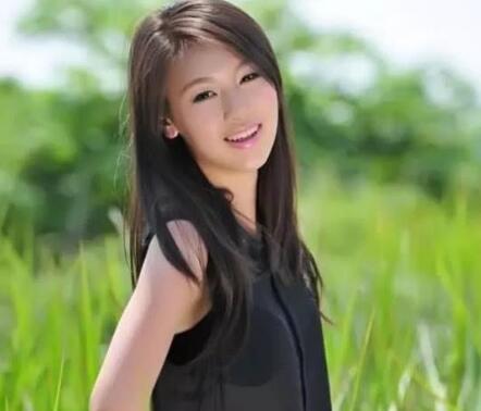 把女同学带到家里做