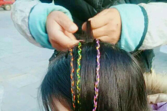 寡妇辫怎么编