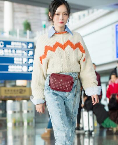 何泓姗私服穿搭造型盘点