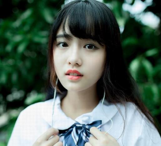 攀上女院长