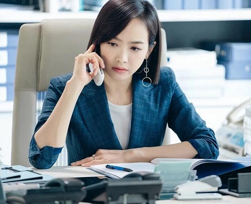 山月不知心底事向远爱谁