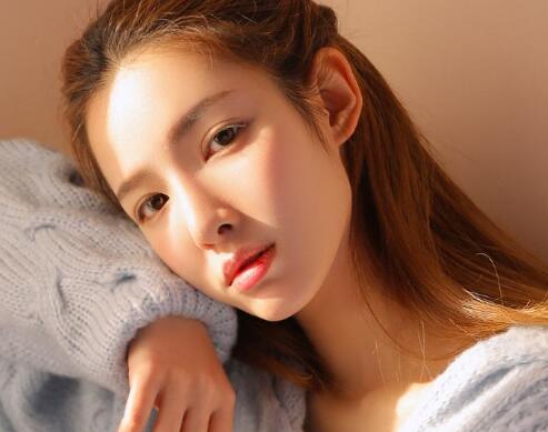 征服机关里的美人