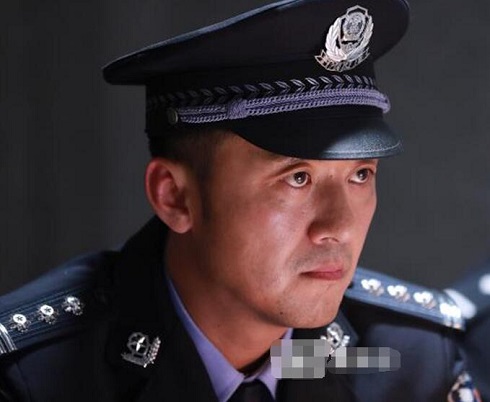 善始善终罗菲父亲是警局内鬼吗