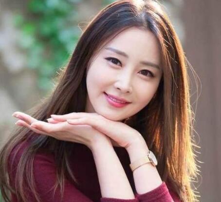 老师带我进了她的房间