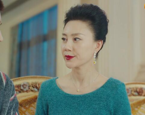 外星女生柴小七方冷后妈是谁演的