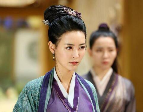 外星女生柴小七方冷后妈是谁演的