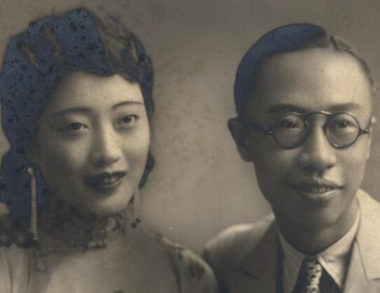 婉容两个侍卫的名字叫什么