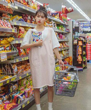 女生初秋约会穿搭