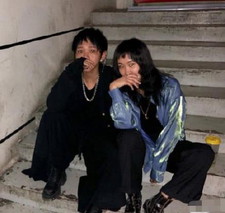 张嫮目和张三弥是什么关系