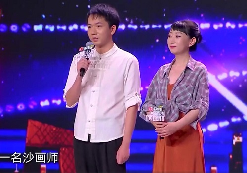 中国达人秀沙画重现哪吒背景歌曲叫什么