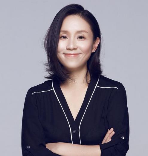 龙丹妮是哇唧唧哇的老板吗