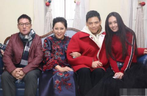 向佐郭碧婷怎么在一起的