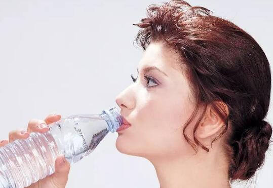 敷完生理盐水要涂水乳吗
