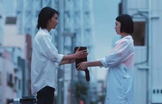 三吉彩花ins是多少