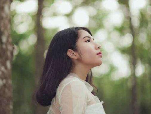 男人爱到骨子里的表现