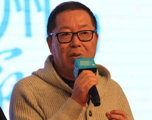 老酒馆的编剧导演是谁