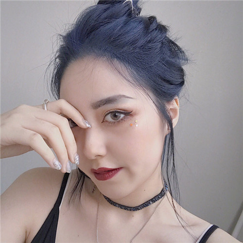 不用漂怎么染蓝黑色