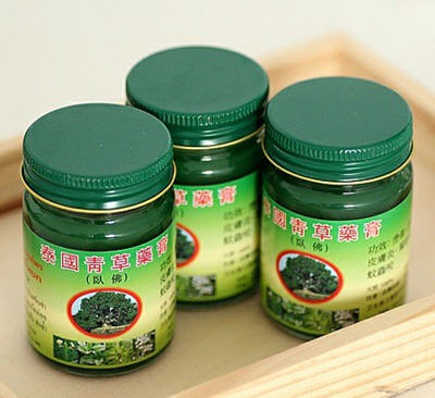 泰国青草膏涂痘痘效果