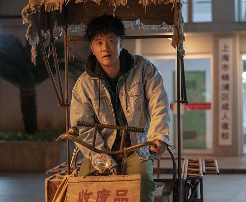 激荡温泉和谁在一起了