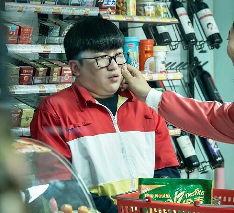 外貌至上主义拓文帅为什么有两具身体