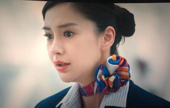 中国机长杨颖演的什么